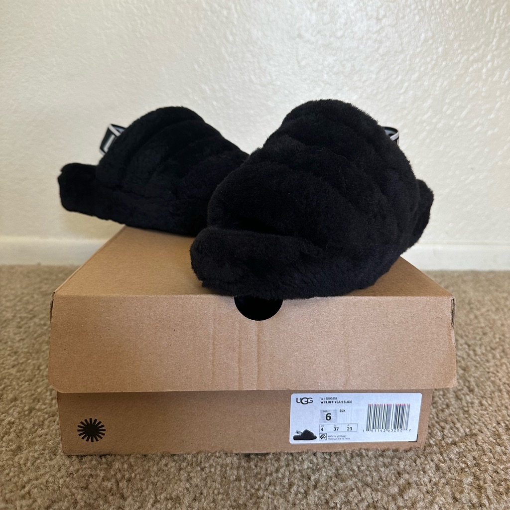 Uggs Slides